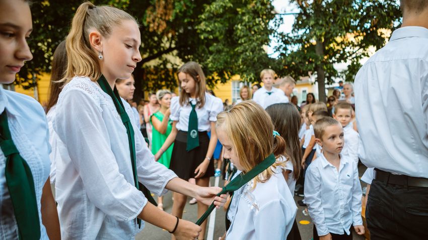 HEOL Az egri Lenkey János Általános Iskola tanévnyitó ünnepsége