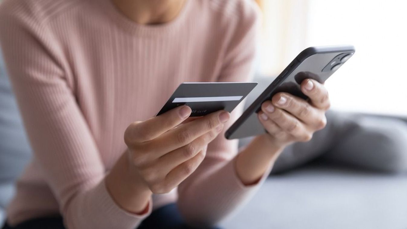Hétezer dollárt utalt az egri hölgy a sosem látott szerelmének; megelőzhető bűnügyek