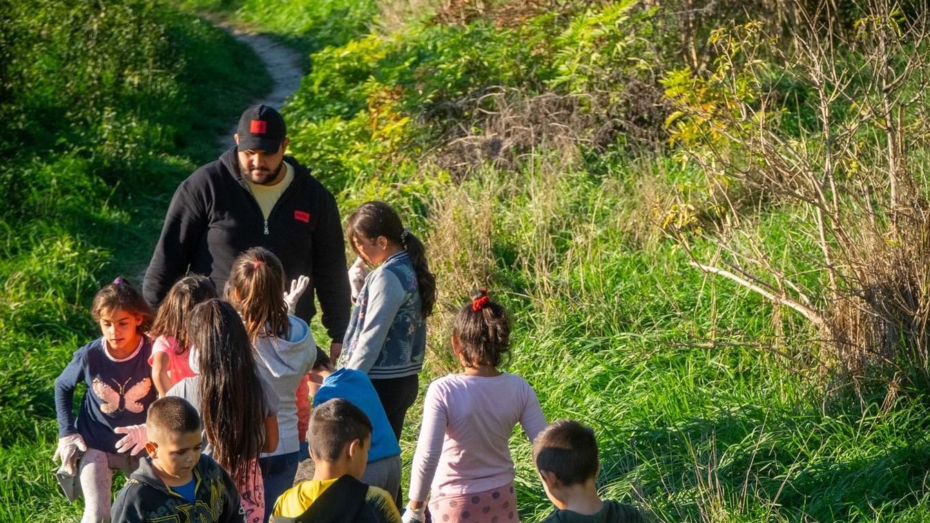  Falut takarítottak, játszottak, zenéltek a kerecsendi fiatalok