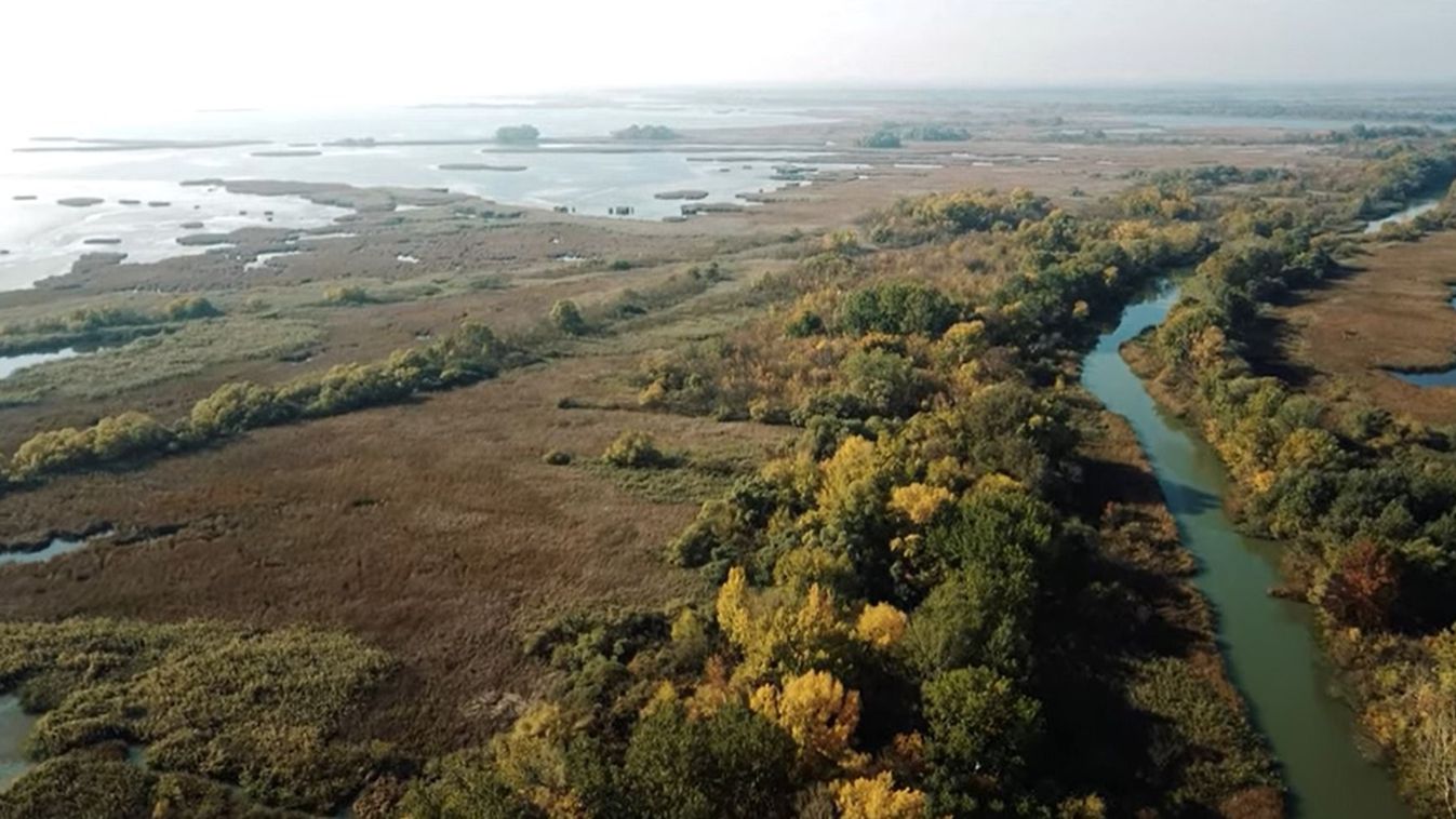 Káprázatos légifelvételeken a Tisza-tó ezer arca + videó