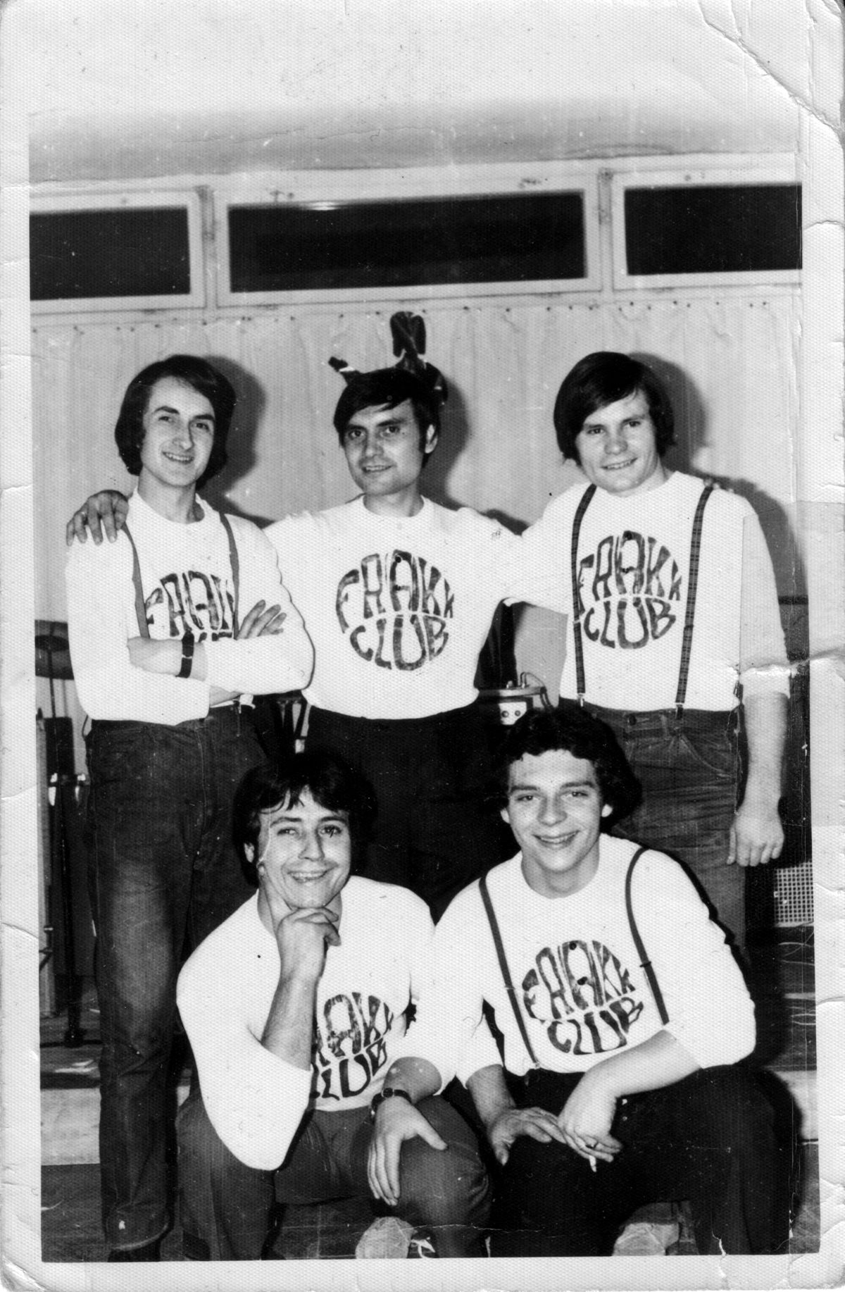 A selypi Frakk együttes a 60-as évek végén. Az egyik első „bulizenekar” volt a környéken, nagyon rövid ideig működtek
