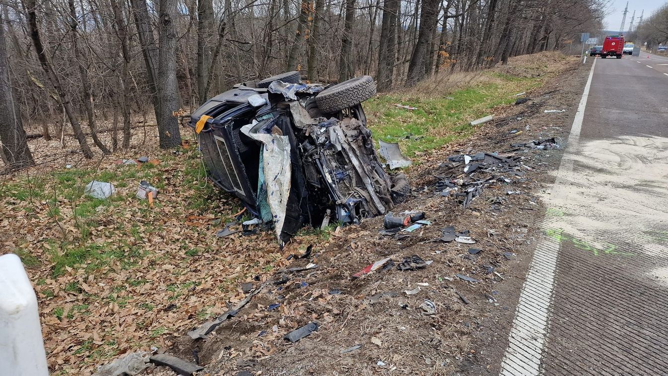 Az életveszélyes sérülthöz mentőhelikopter érkezett a 25-ös főúton történt balesethez