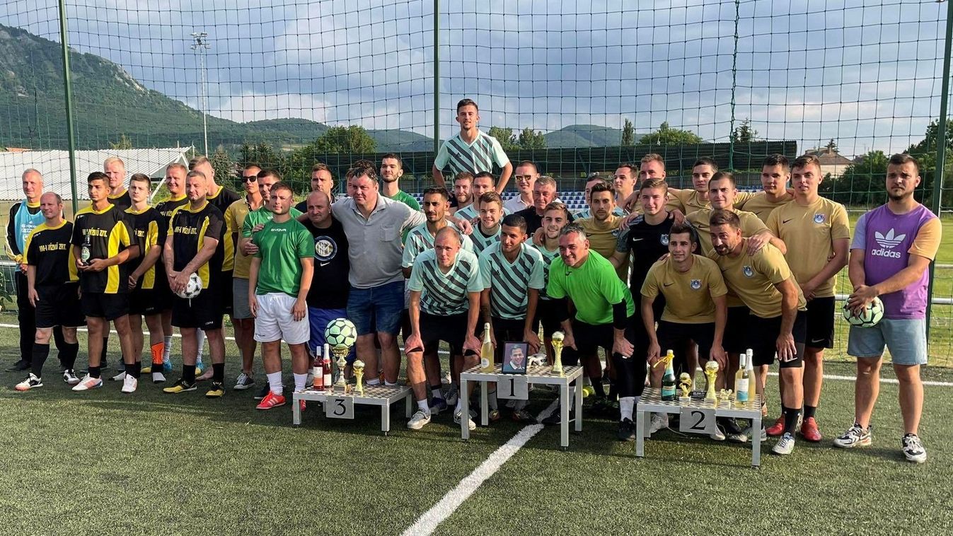 Bélapátfalván autóbalesetben elhunyt játékostársuk emlékére futballoztak