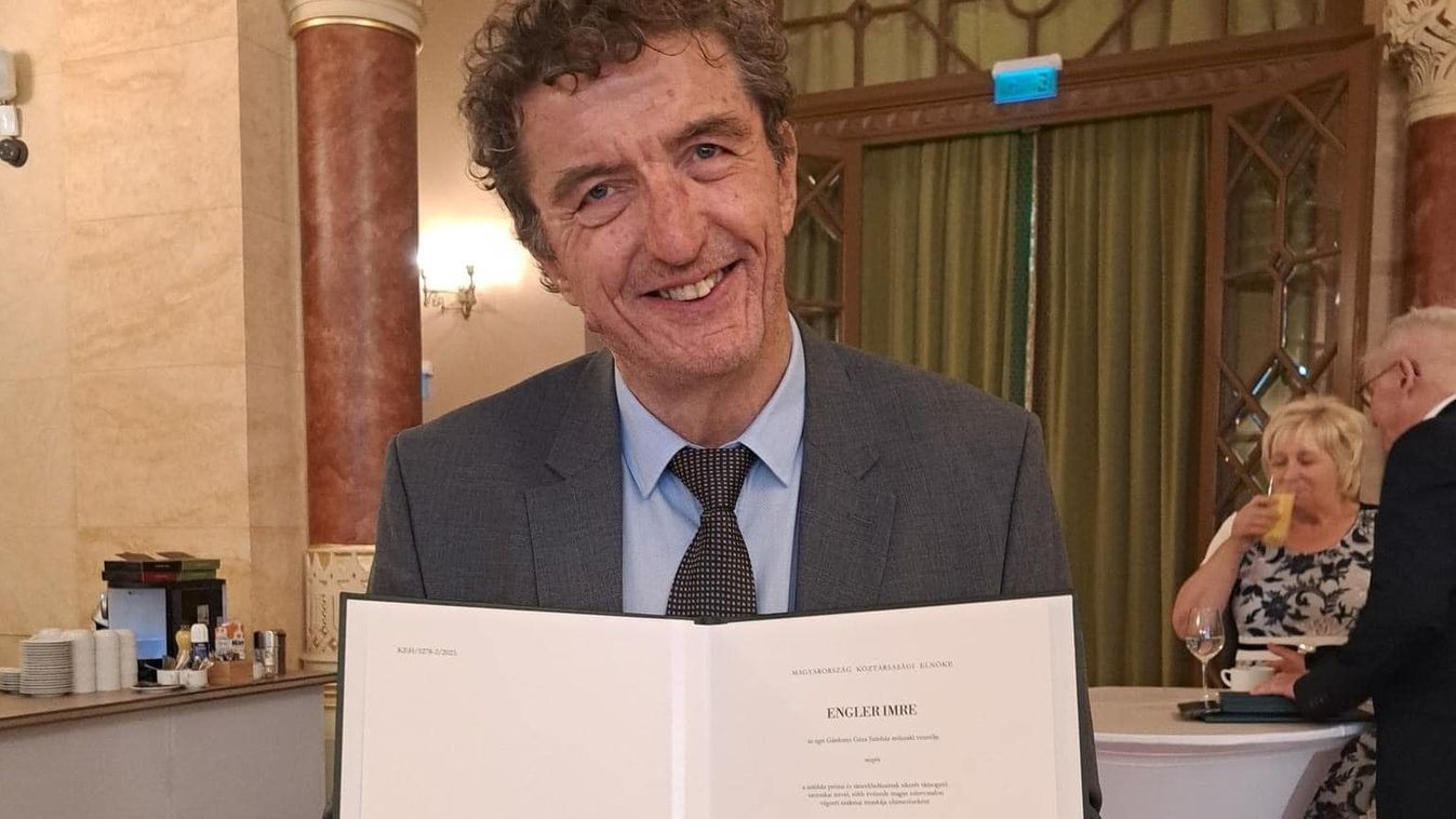 Magyar Bronz Érdemkeresztet kapott az egri színház műszaki vezetője