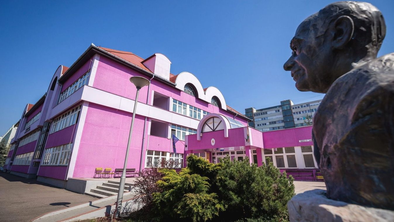Kiderült, megmenthetné-e a Neumann gimnáziumot az egri önkormányzat