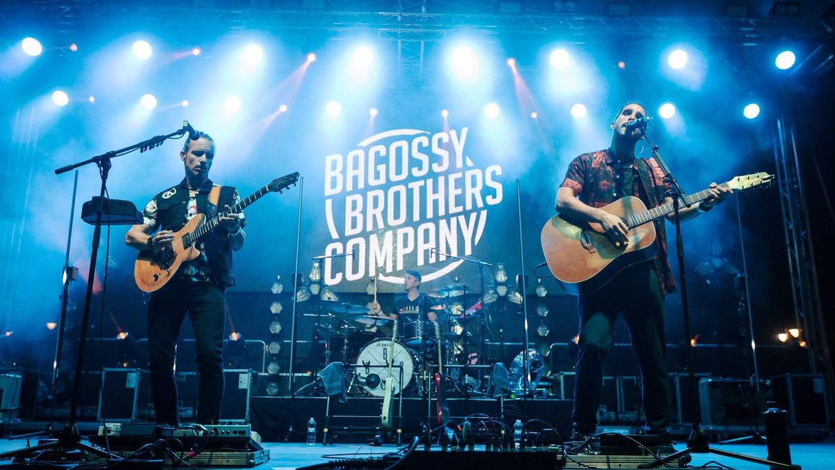 A Bagossy Brothers Company is fellép a hatvani Népkertben