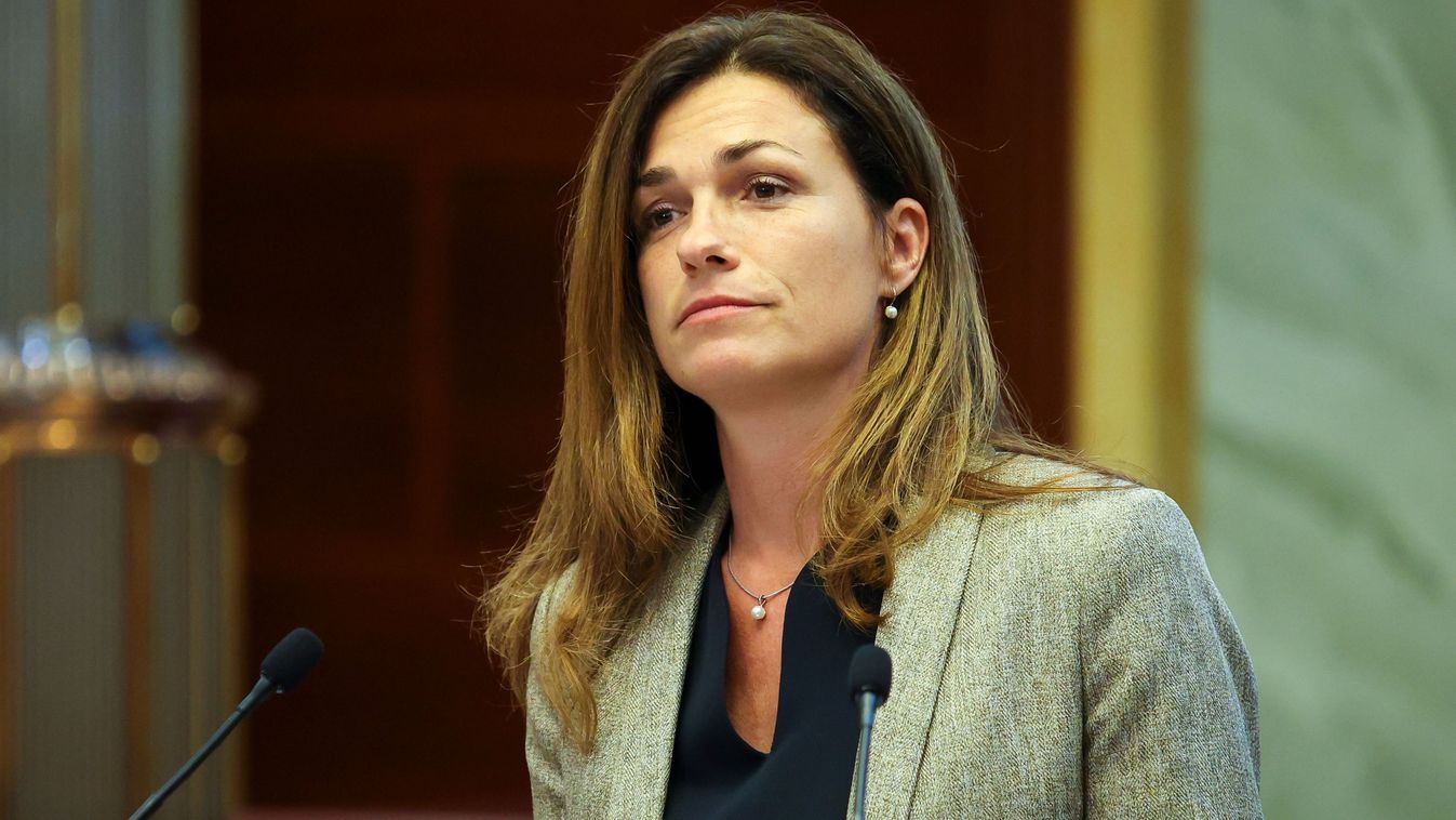 Varga Judit: visszavonulok a közélettől, lemondok országgyűlési képviselői mandátumomról