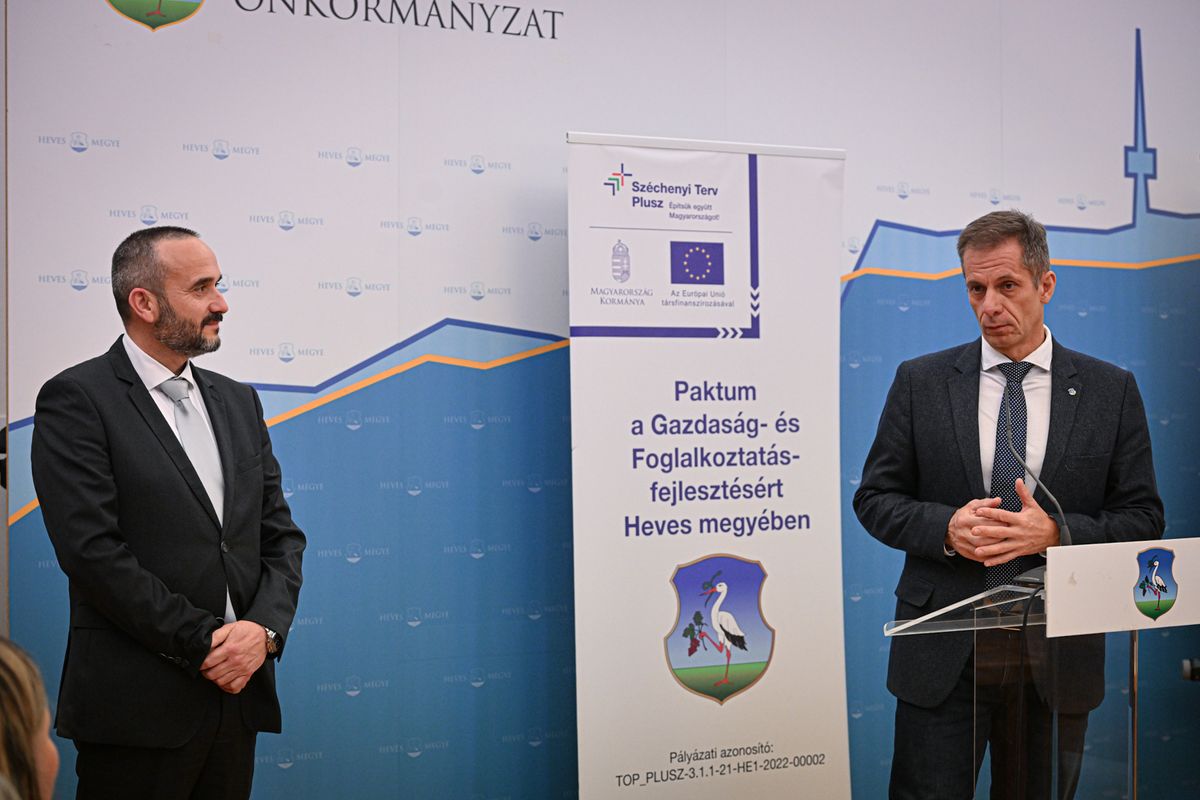 Új foglalkoztatási paktum indul, erről beszélt Ignácz Balázs főispán és dr. Juhász Attila Simon, a Heves Vármegyei Közgyűlés elnöke