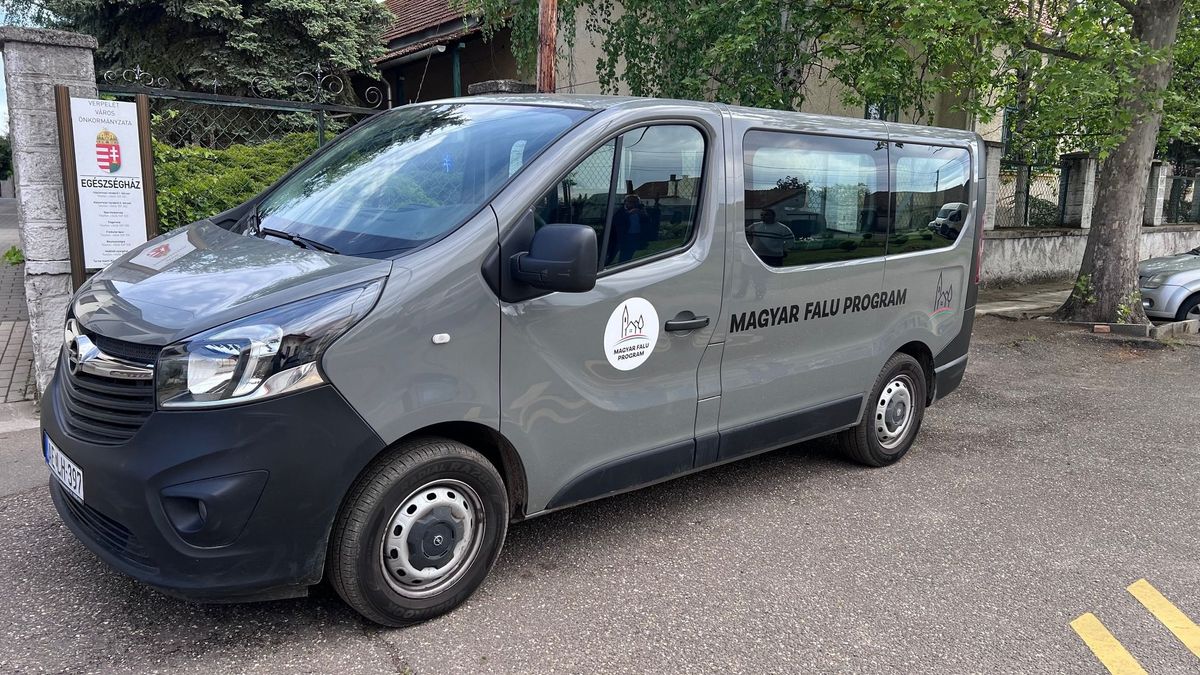 A verpeléti önkéntes egyesület több helyre tud eljutni nyolcszemélyes kisbusszal