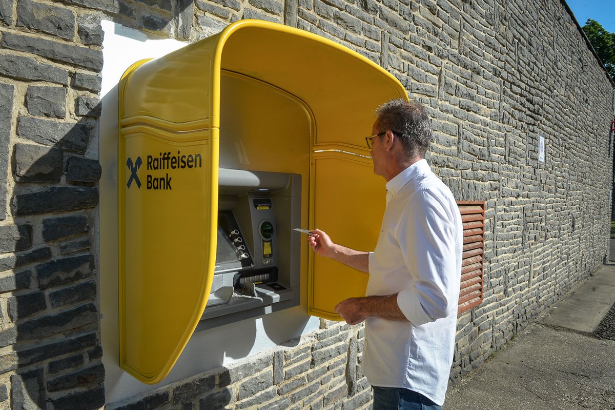 Csütörtöktől működik az új ATM a gyöngyösi Nyolcvanasban