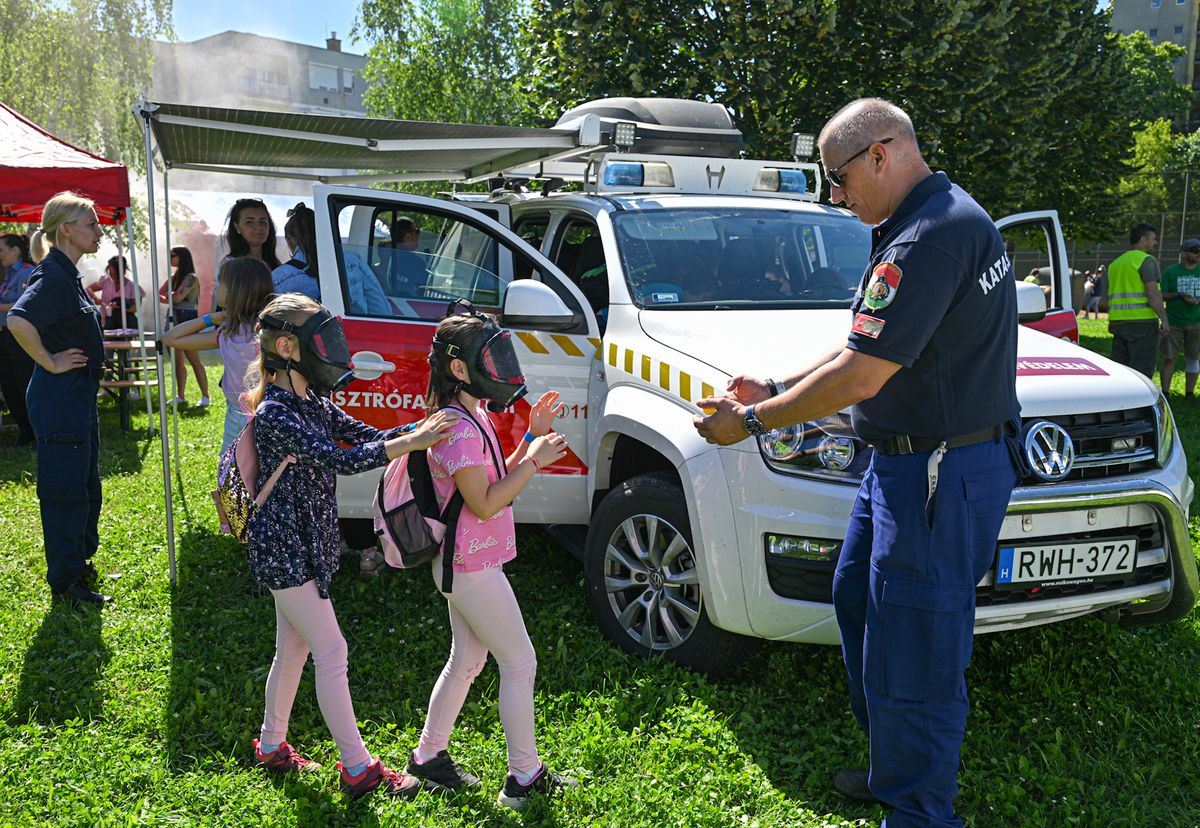 Remek programok várták a gyerekeket a Kéklámpás napon