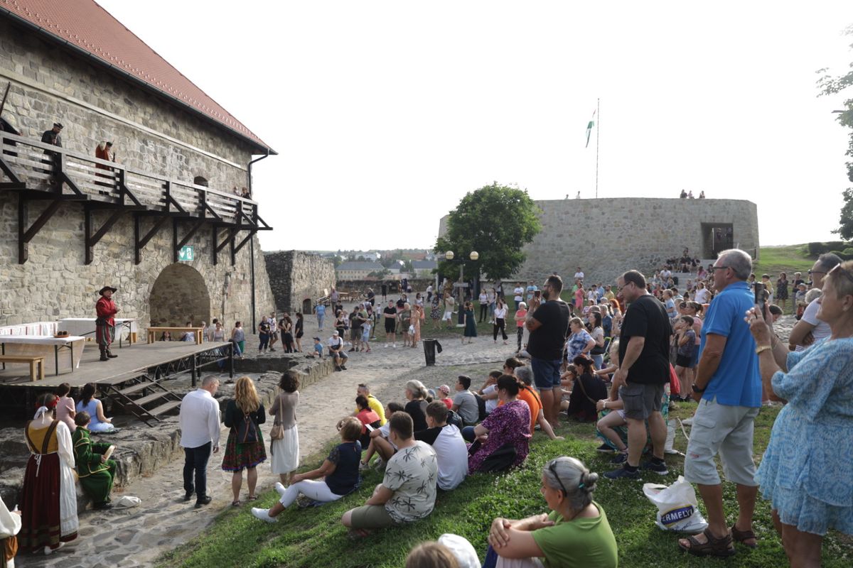 A vár minden zeg-zugában izgalmas elemekkel várták az érdeklődőket