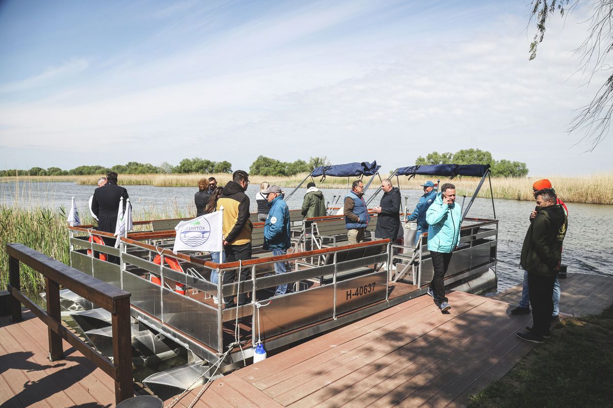 A Tisza-tavi kompokat áprilisban adták át