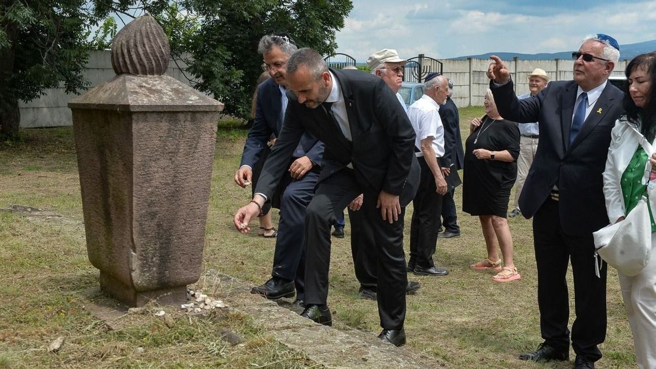 HEOL – A 80 évvel ezelőtti népirtásra emlékeztek a gyöngyösi zsidó temetőben