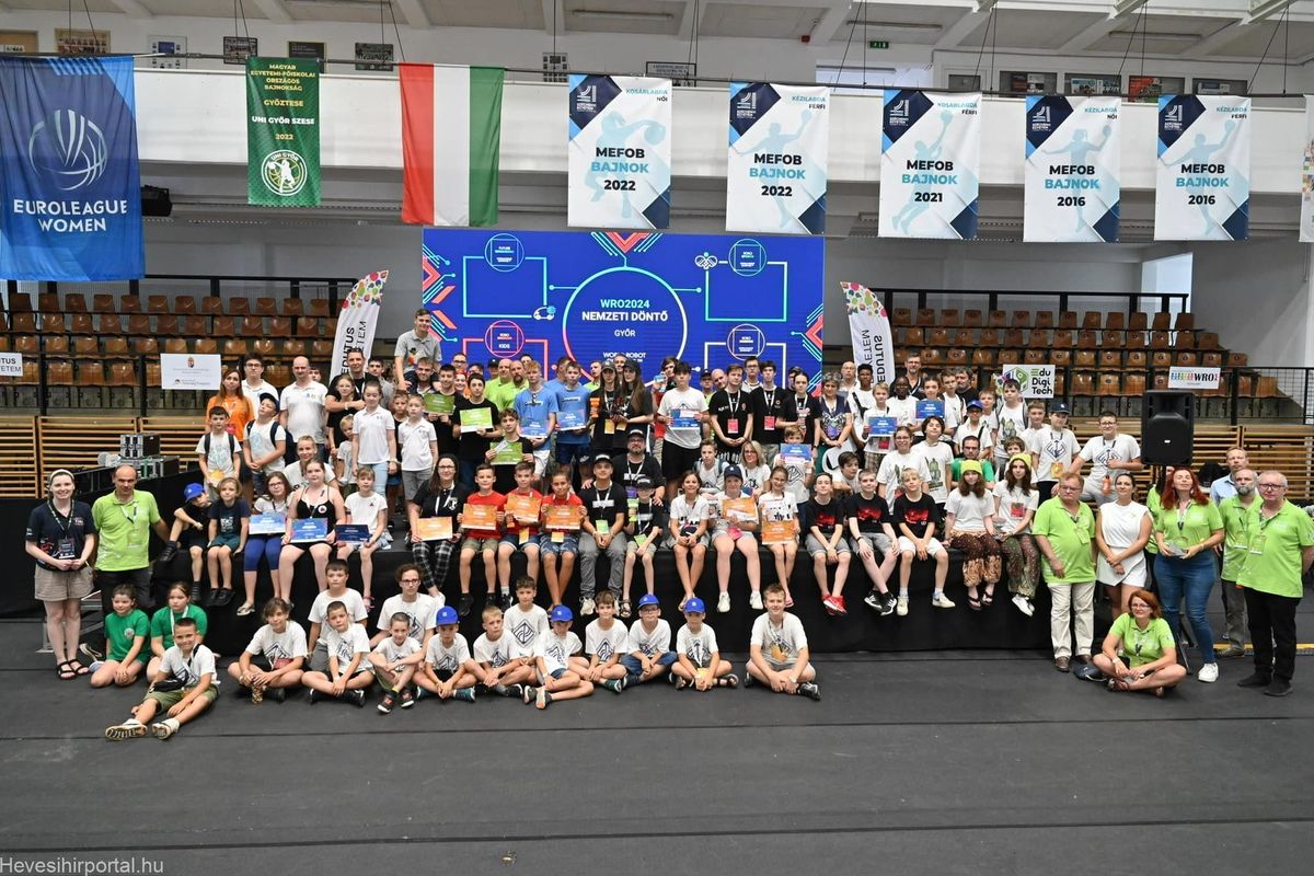  A Hevesi Körzeti Általános Iskola két csapattal is részt vett a World Robot Olympiad Hungary döntőjében