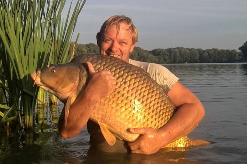 Óriáshalat fogott Barati Béla a Tisza-tóban