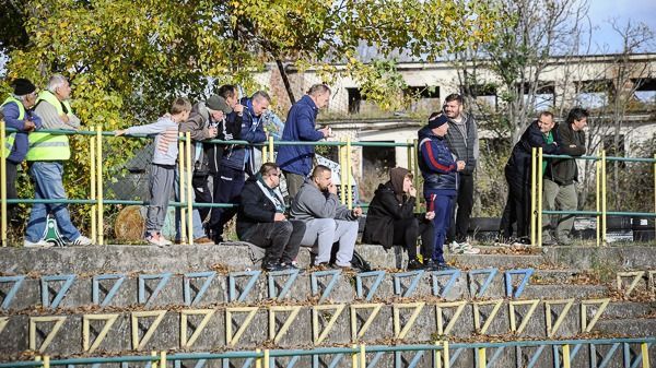 Abasáron lelátó avató mérkőzést játszanak a csapatok 