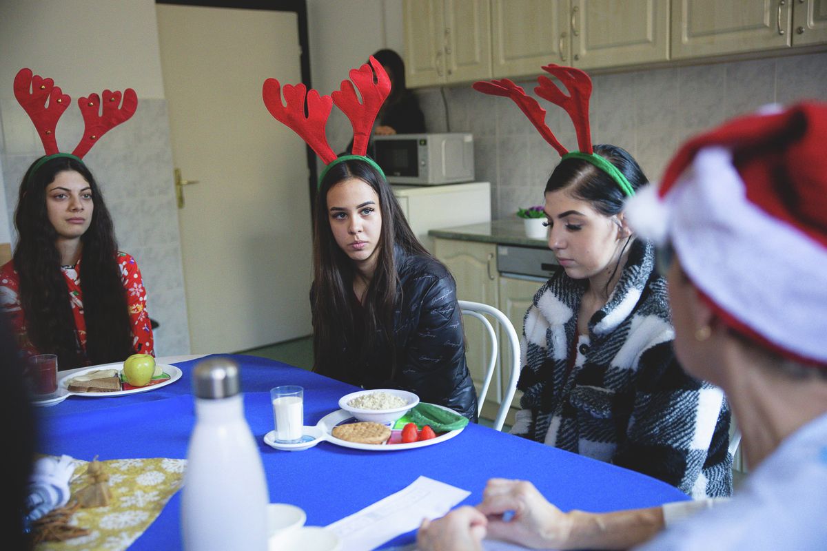 Az egészségügyis diákoknak reggelit és ebédet is össze kellett állítaniuk a betegeknek