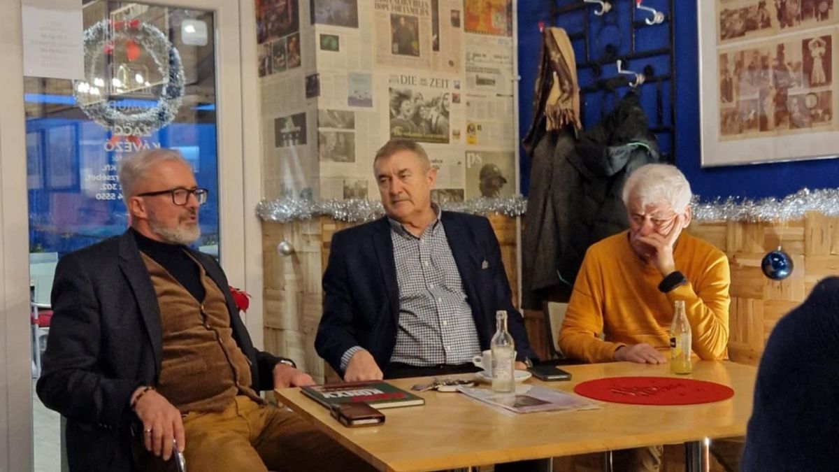 Sport Memoár Csepcsányi Bélával (balról), Nagy Antallal és Csank Jánossal