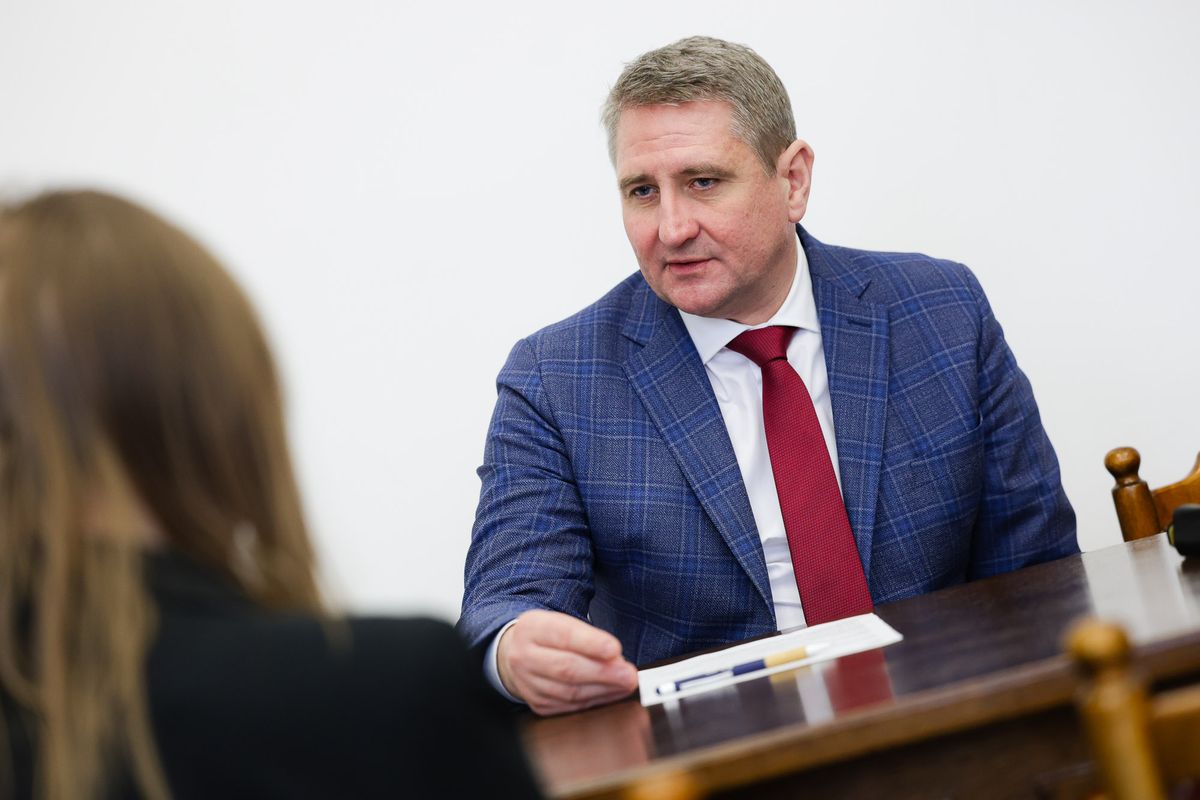 Vágner Ákos: „Ha van munkahely, jó jövedelem, akkor maradnak a fiatalok.” folyamatban van már Eger parkolásának megreformálása is, ami a helyieket hozná előnybe