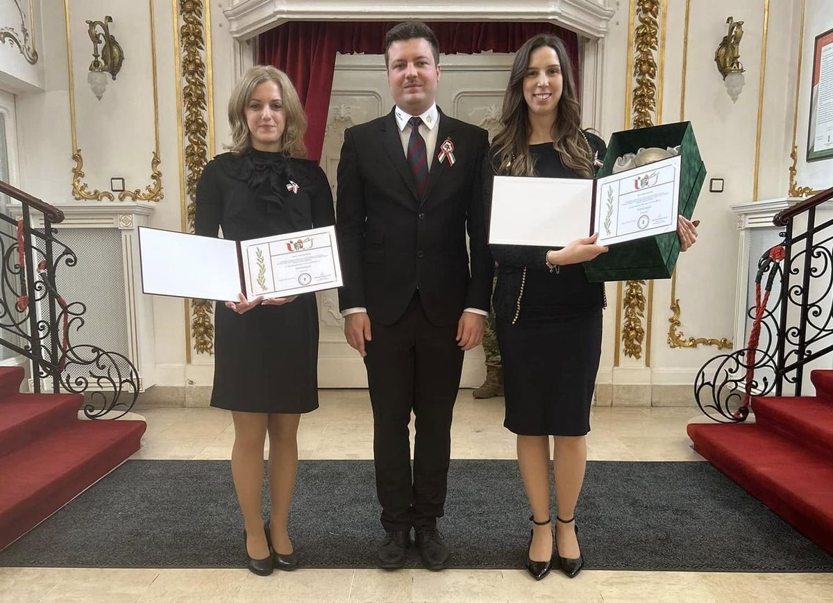 Kovács Anett és Rácz Zsófia a Honvédelmi Minisztérium ünnepségén kaptak jutalmat