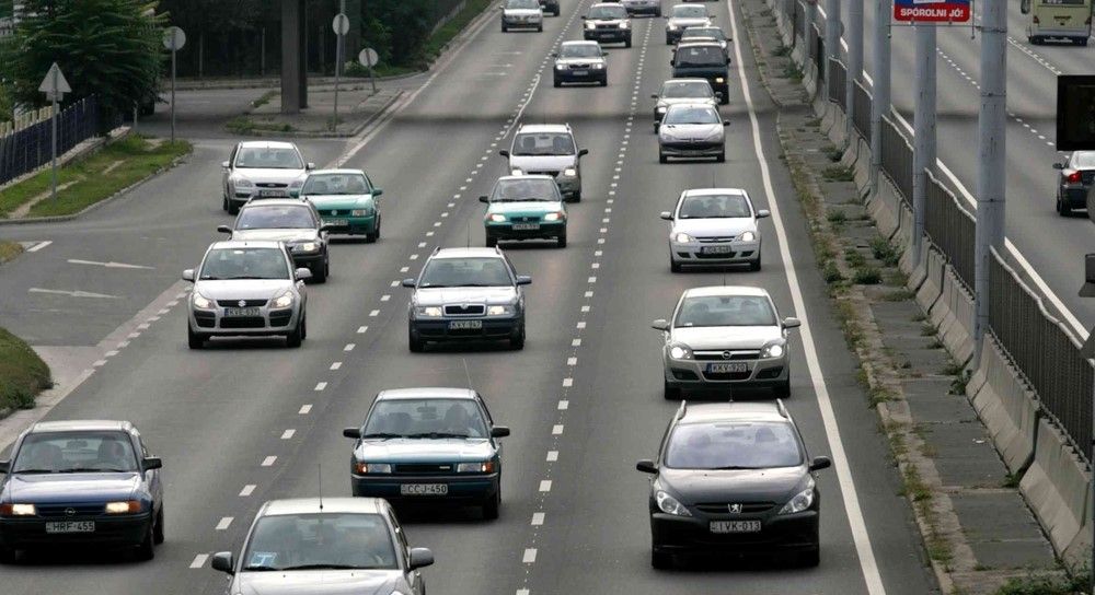 Az M3-as autópálya felújítása miatt több kilométeres a torlódás