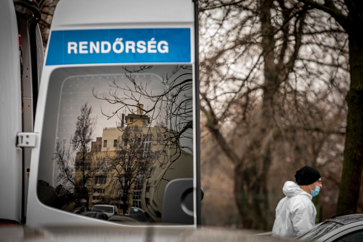 A bűnözői csoportokba beépülő fedett nyomozók igen sokat tehetnek a bűntények feltárásáért.