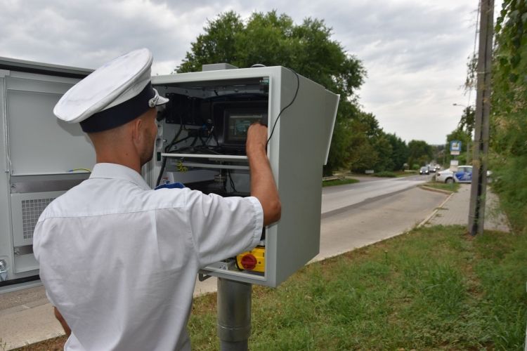 Trafibox Egerben, a Vécseyvölgy úton