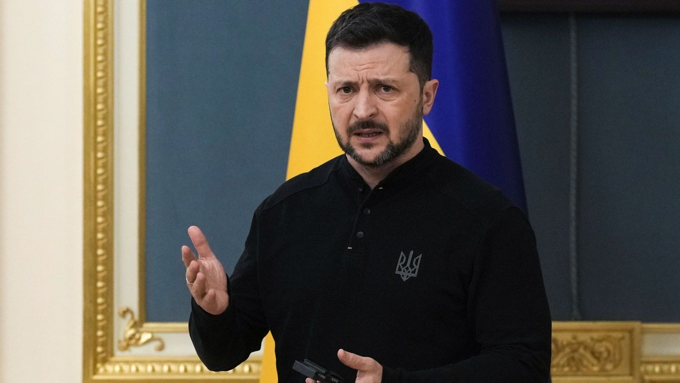 Zelenszkij a 18 éves fiatalokat is besorozza és háborúba küldi