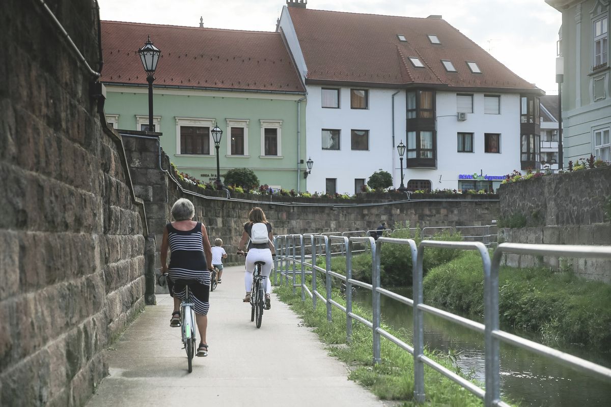 A kerékpárút veszélyei komoly problémát jelentenek