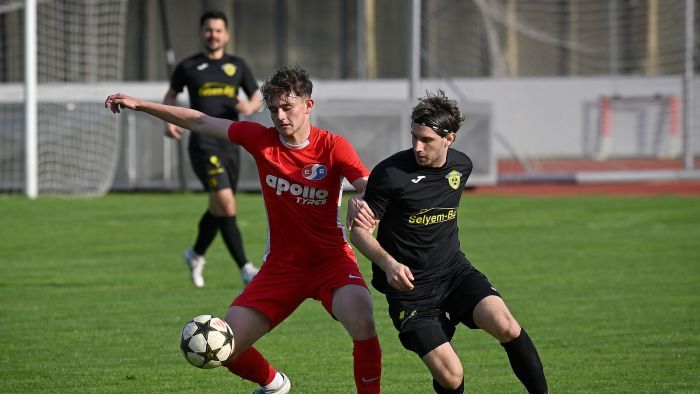 Eger-SE-Sényő FC labdarúgó mérkőzés