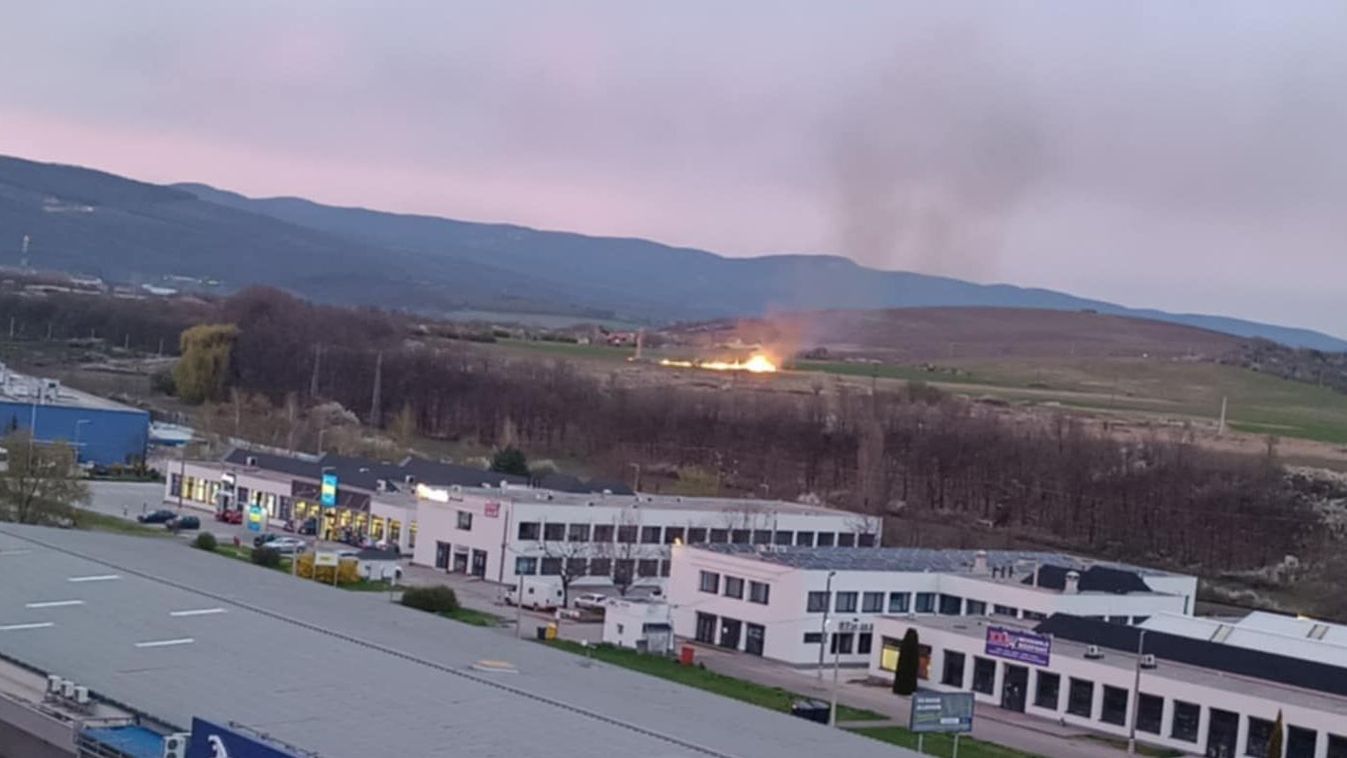 Hatalmas lángok csaptak fel Egerben