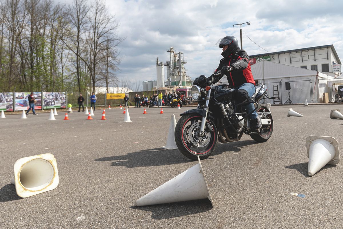 Indul a motoros szezon, előtte azonban érdemes a megkopott tudást felfrissíteni az oktató szerint Fotó: Vida Márton Péter