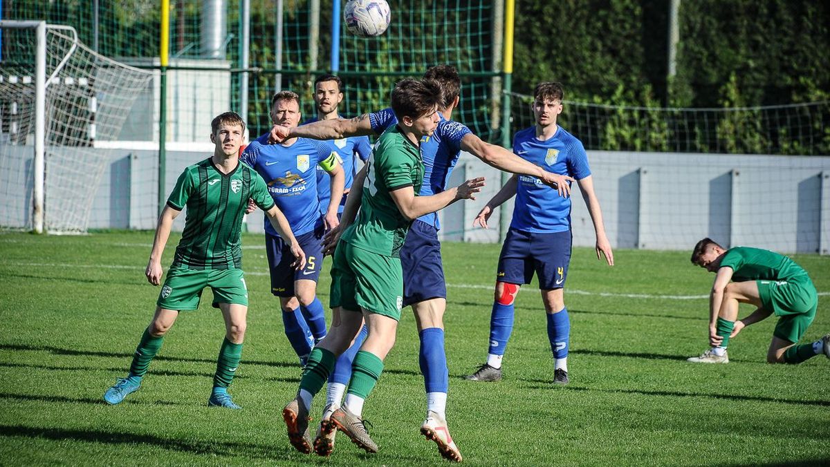 A Gyöngyösi AK (játékosai zöldben) bejutott a Heves Vármegyei Kupa legjobb négy csapata közé