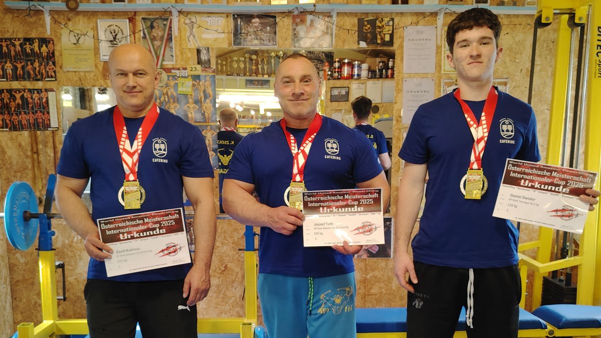 Kotrócz Zsolt (balról), Tóth József és Sándor Dániel