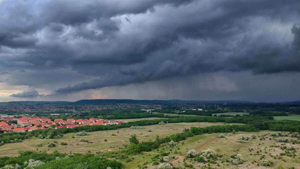 zápor, zivatar, időjárás