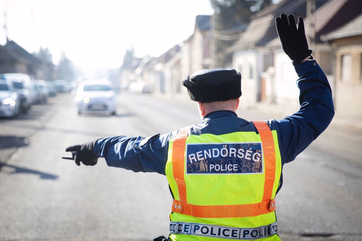 Roadpol: ismét rendőrök lepik el az utakat.