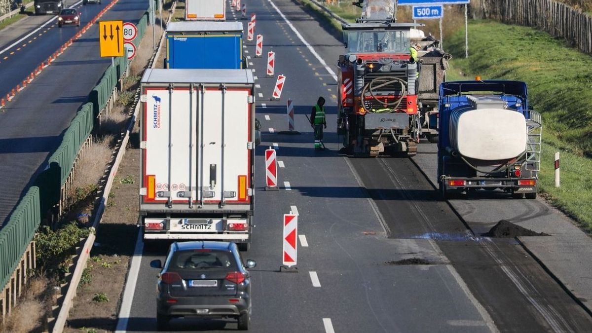 Hétfőn is torlódásokkal kezdődött a nap az M3-as autópályán.