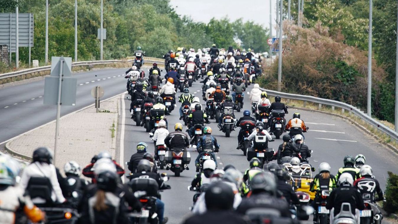 Több száz motoros kísérte utolsó útjára a tragikusan elhunyt legendás versenyzőt