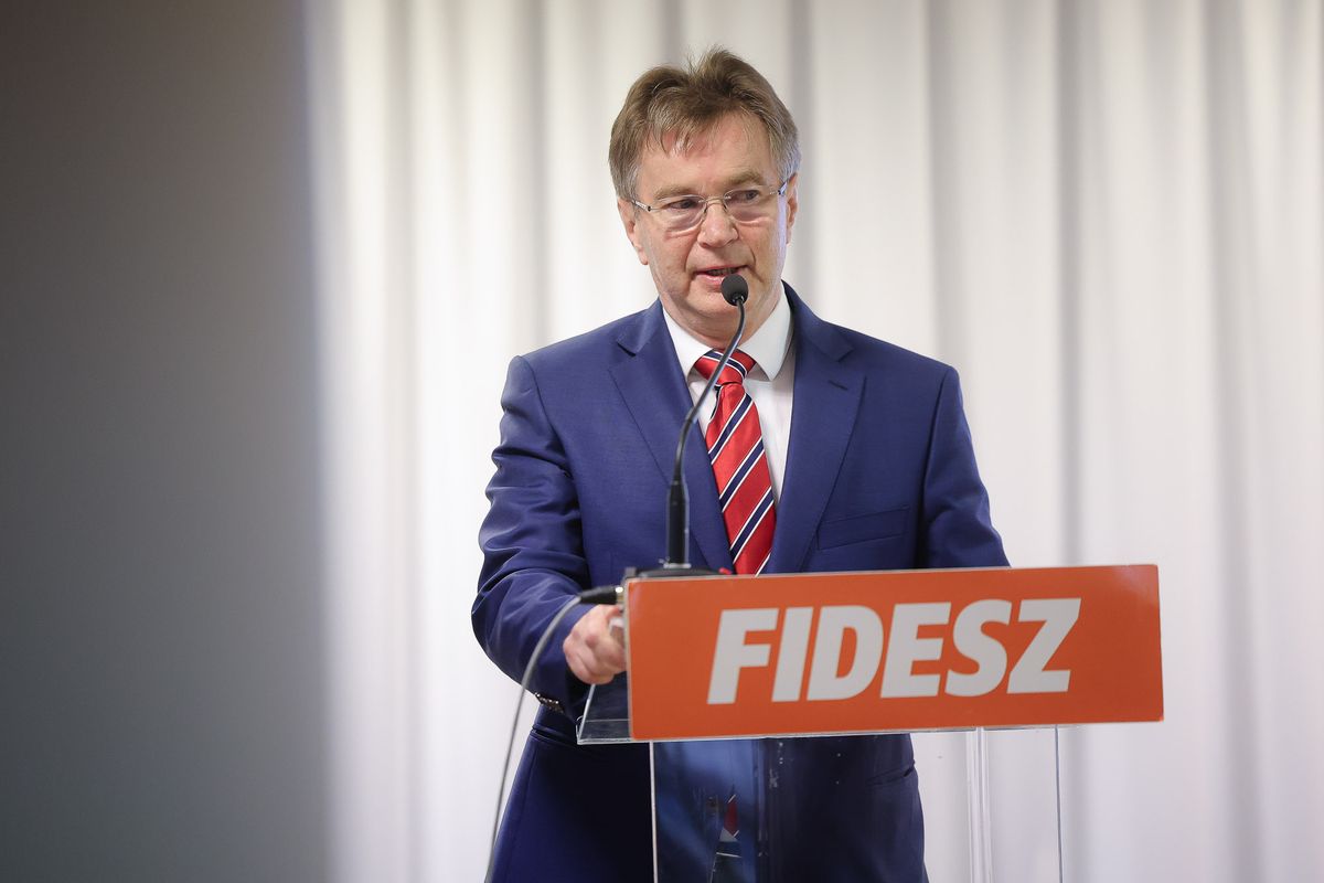 Semjén Zsolt érkezett dr. Pajtók Gábor meghívására Egerbe