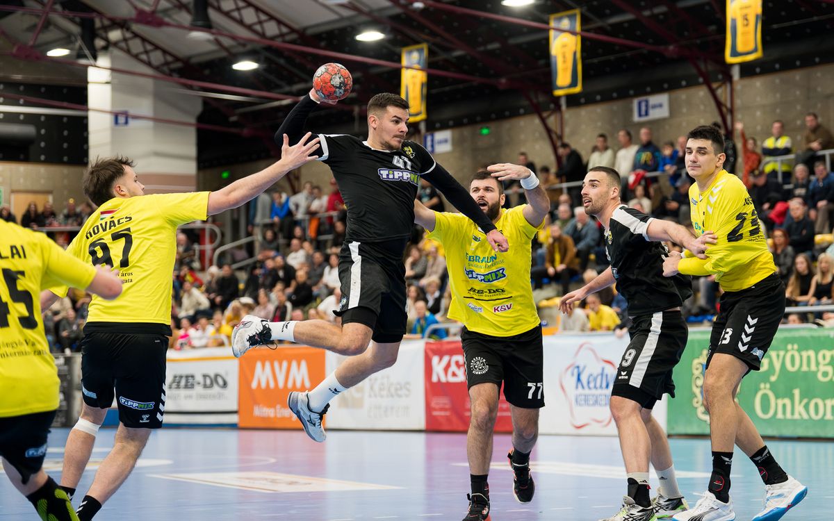 A hétvégi sportműsor egyik főeseménye az Eger–Gyöngyös rangadó a férfi kézilabda NB I.-ben