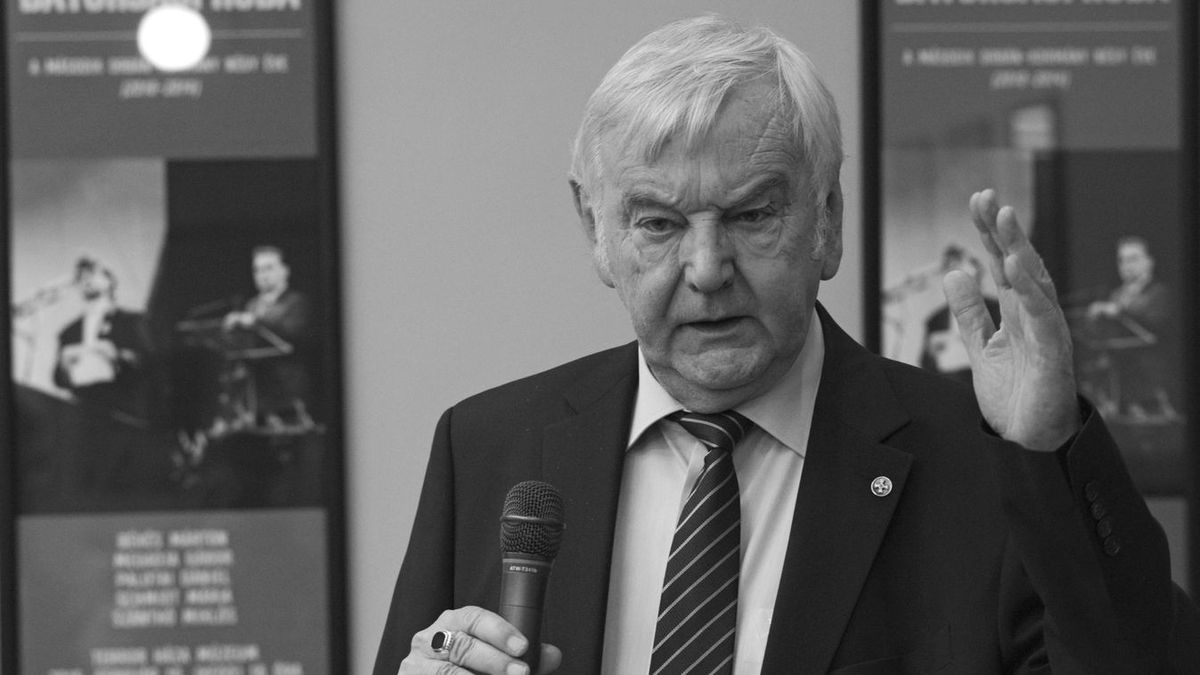  Elhunyt M. Kiss Sándor Széchenyi-díjas történészprofesszor