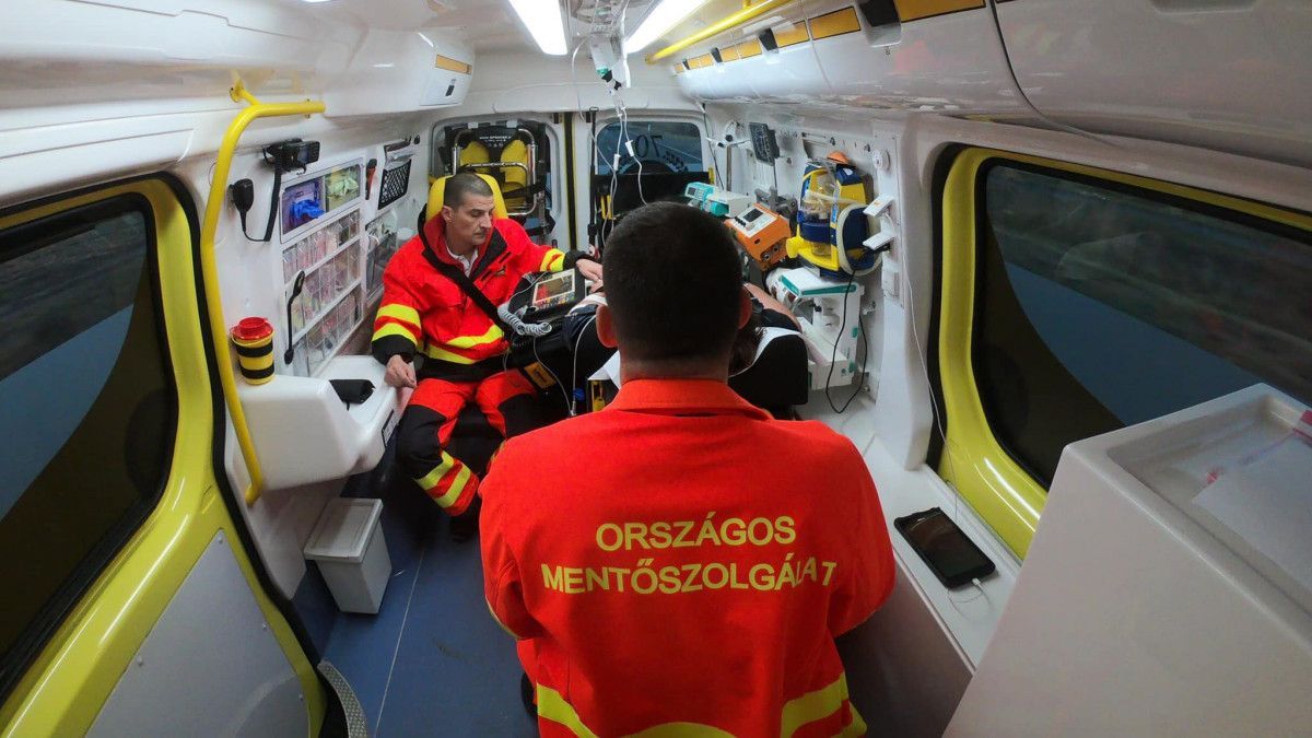 Ittasan, benyugtatózva ütötte az ápolót, a tárgyalóstól már berezelt