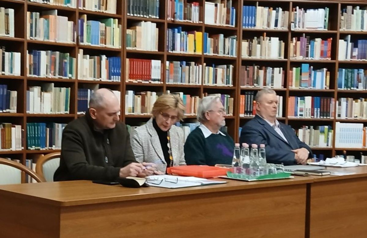 Elnökség a honismereti egyesületben