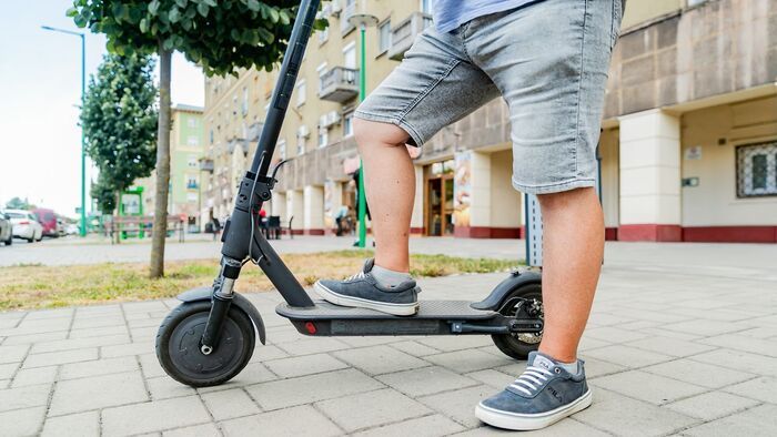 Megszólalt a rolleres, akit kutyatámadás ért