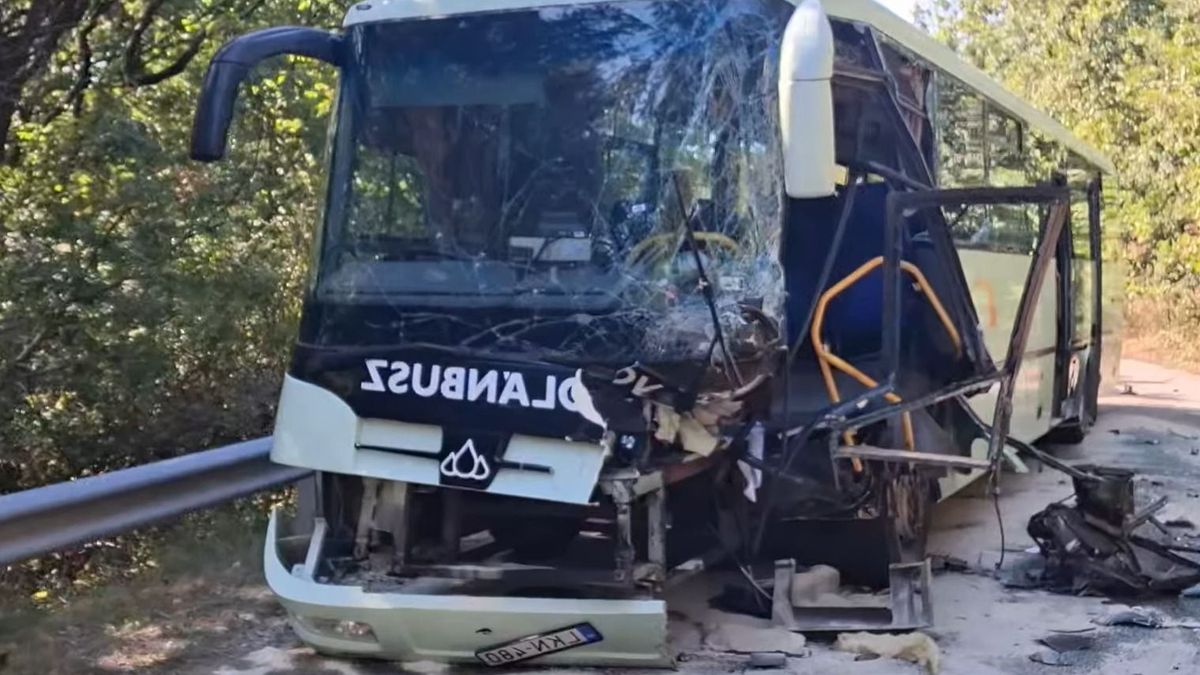 Nyolcan megsérültek a mátrai buszbalesetben, videón mutatjuk a helyszíni káoszt