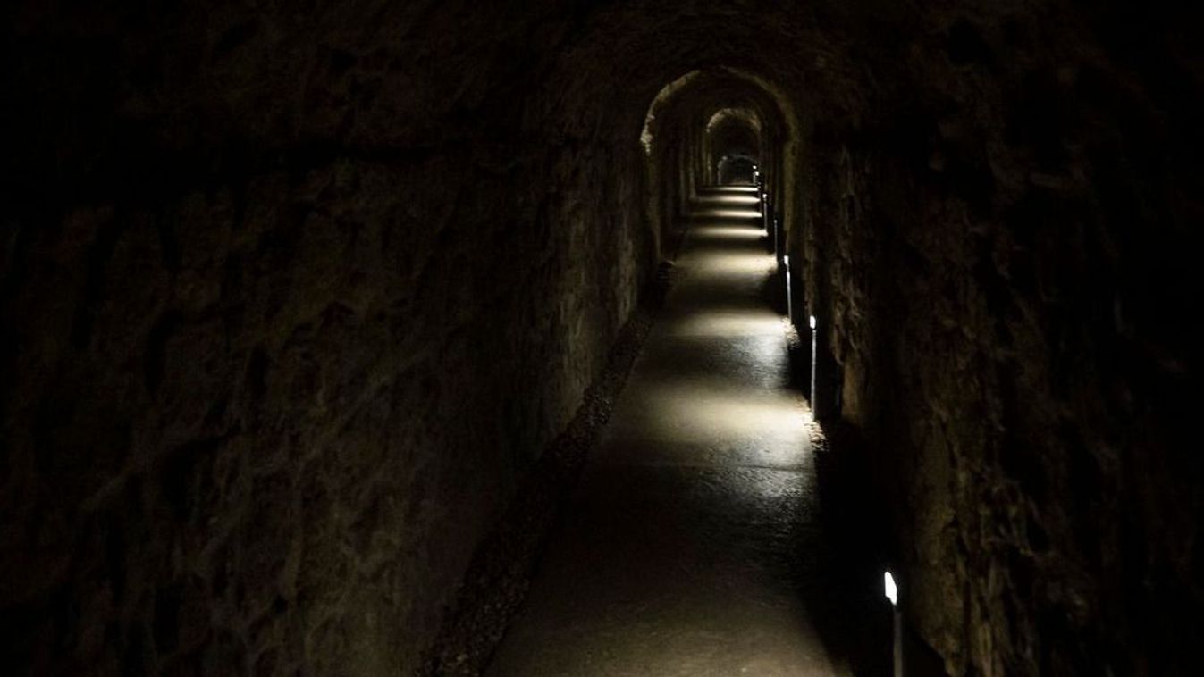 Hárman ásták be magukat az egri kazamatákba, amit odalent találtak, a...