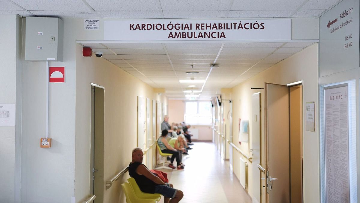 Újabb klímákkal bővül az egri kórház – folytatódik a fejlesztés, egyre több osztály is érintett