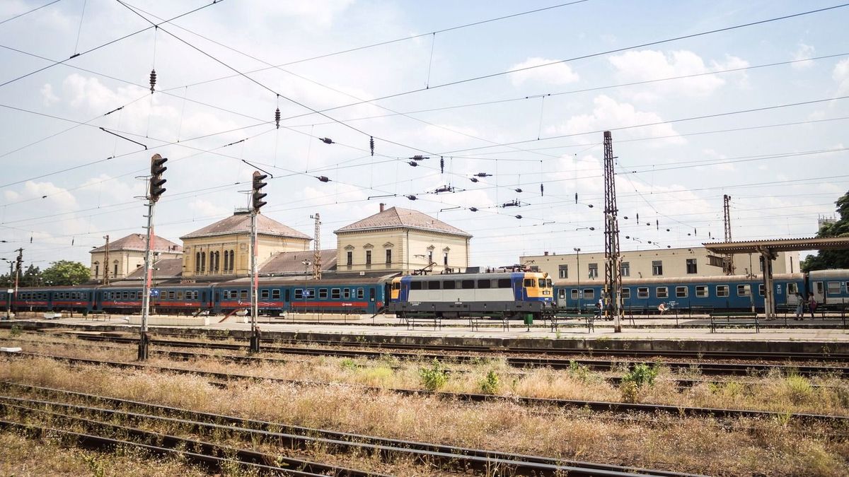 Gondok a hatvani vonalon! Több járat is késik Hevesben