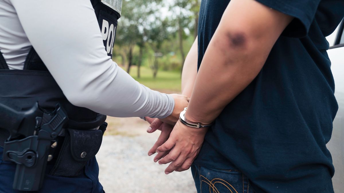 Lecsapott a rendőrség Egerben: drogterjesztőt fogtak el, hárman kerültek őrizetbe